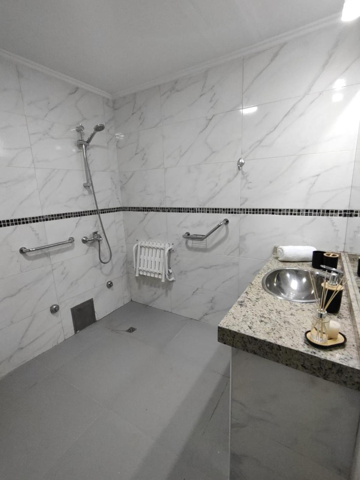 الشقق الفندقية بوينس آيرسفي  Upoint Recoleta المظهر الخارجي الصورة